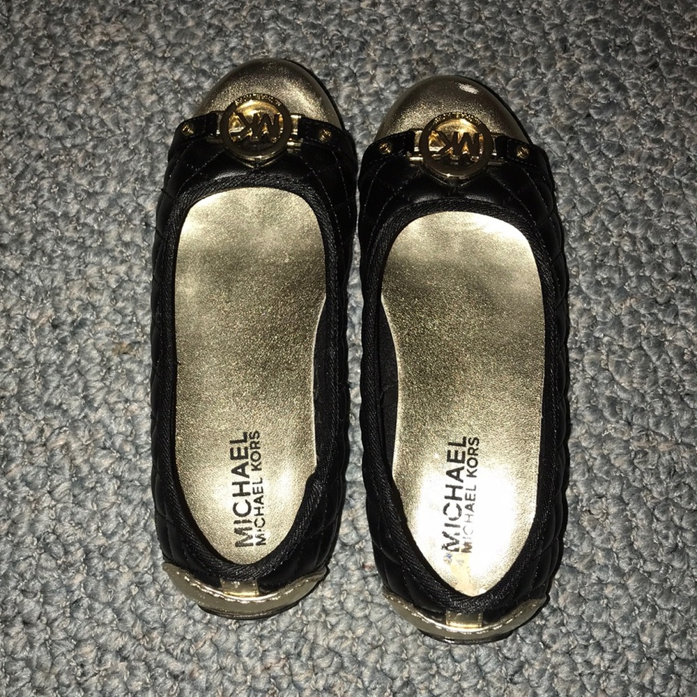 Michael kors flat